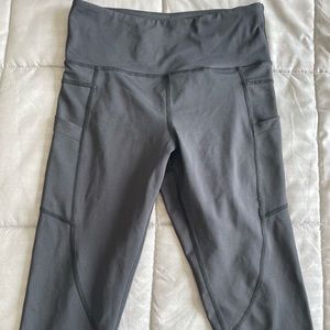 Zyia black pocket light n tight hi-rise 7/8”